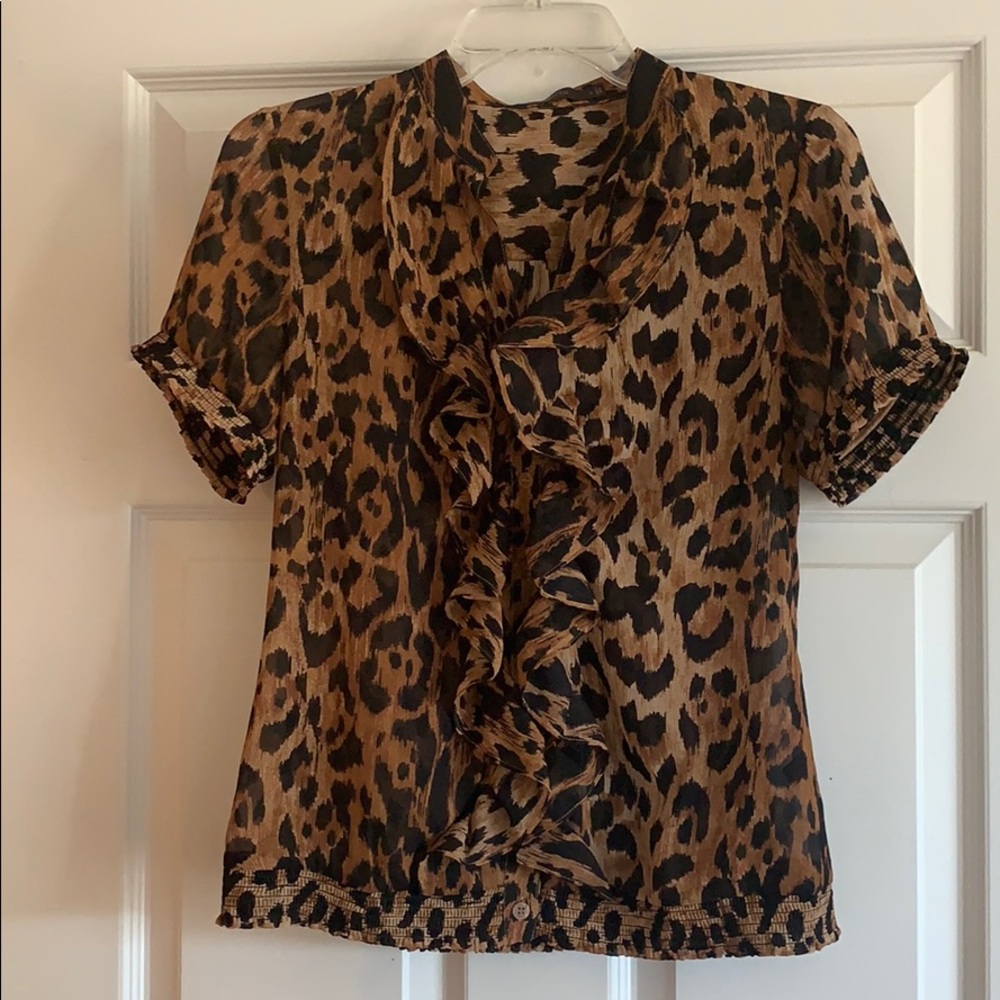 Limited short-sleeved blouse